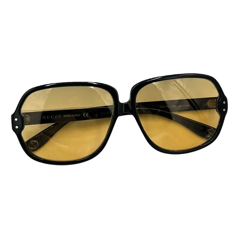 Black sunglasses