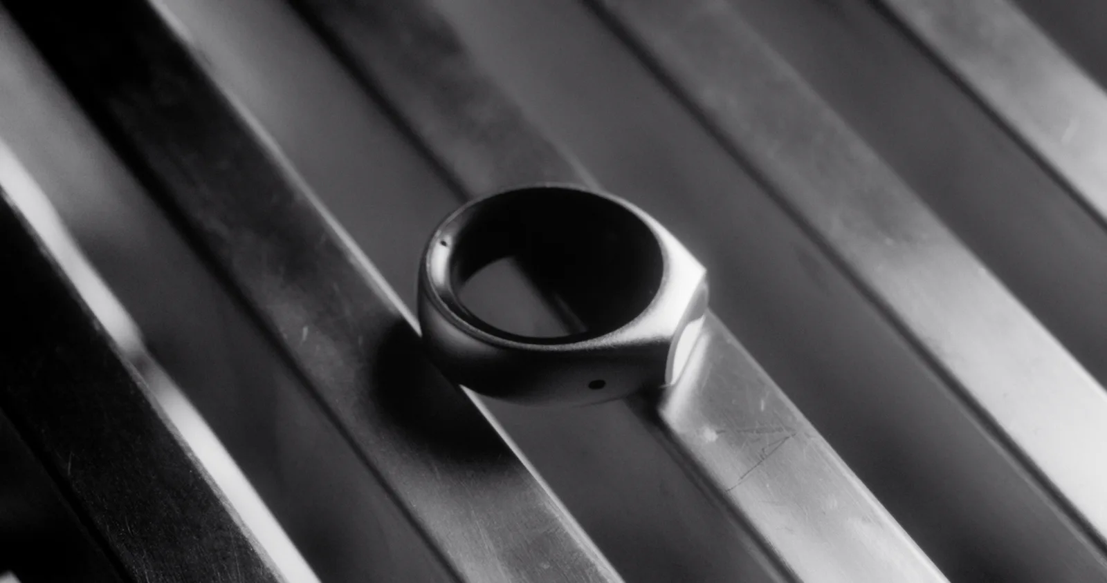 The chrome Stream ring on the sculptural set